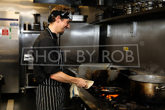 SHOT_BY_ROB-8972