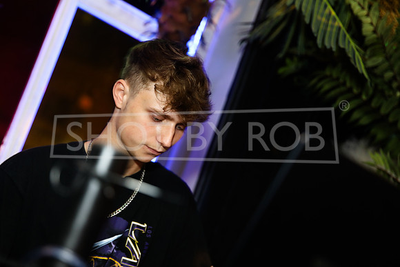 SHOT_BY_ROB-9539