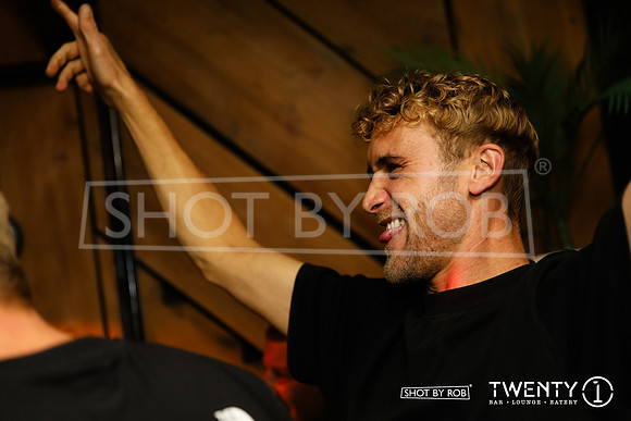 SHOT_BY_ROB-0860
