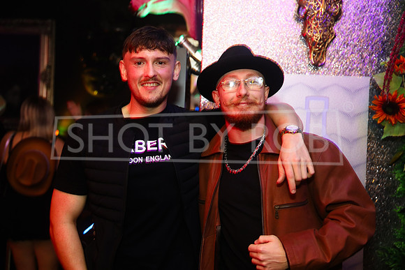 SHOT_BY_ROB-1052