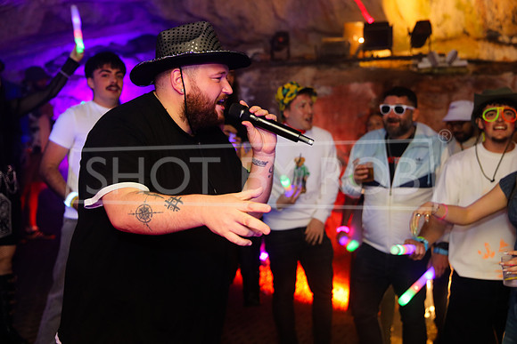 SHOT_BY_ROB-1214