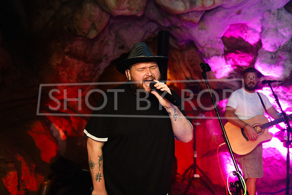 SHOT_BY_ROB-1263