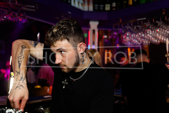 SHOT_BY_ROB-1723