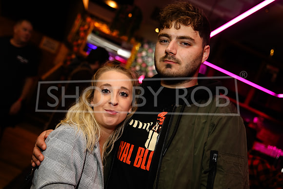 SHOT_BY_ROB-7770