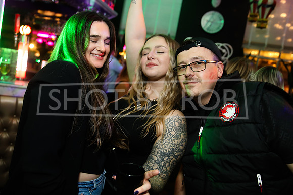 SHOT_BY_ROB-0201