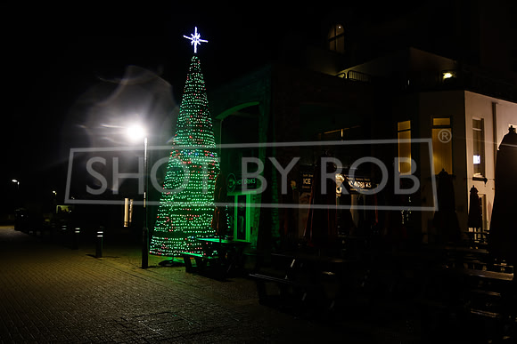 SHOT_BY_ROB-1811