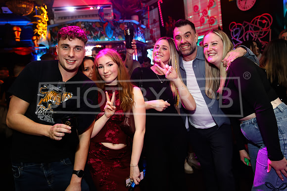SHOT_BY_ROB-4095