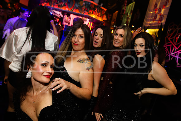 SHOT_BY_ROB-4096