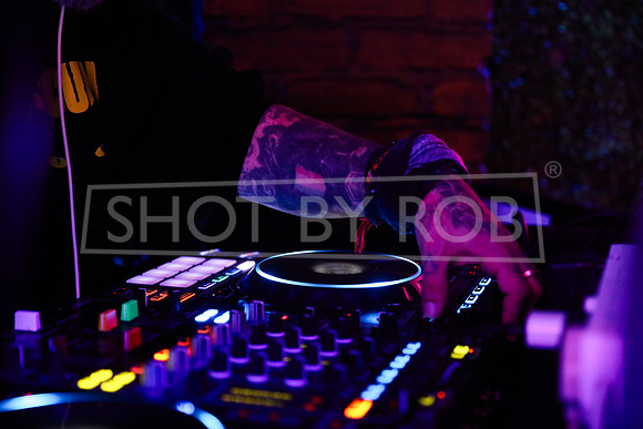SHOT_BY_ROB-4243
