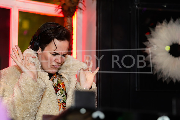 SHOT_BY_ROB-8887