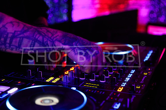 SHOT_BY_ROB-9443