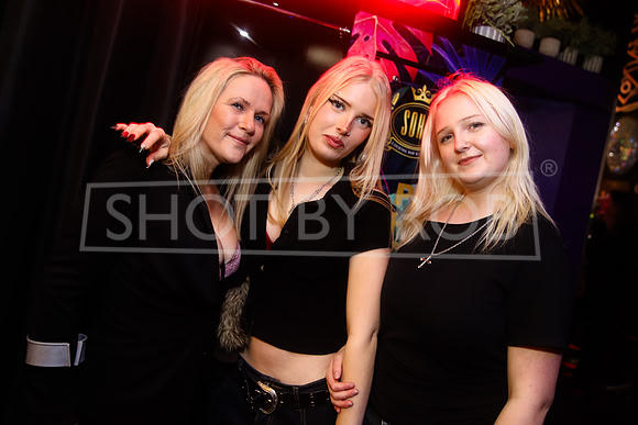 SHOT_BY_ROB-0811