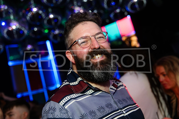 SHOT_BY_ROB-1004