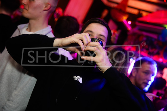 SHOT_BY_ROB-2032