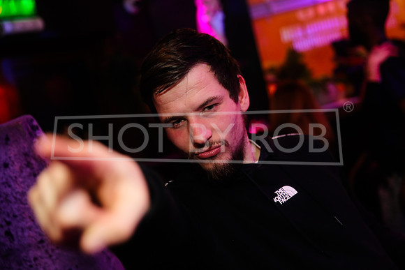 SHOT_BY_ROB-2044