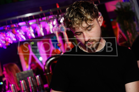 SHOT_BY_ROB-2095