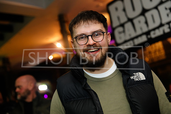 SHOT_BY_ROB-2463