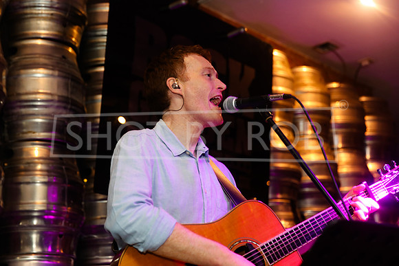 SHOT_BY_ROB-2484