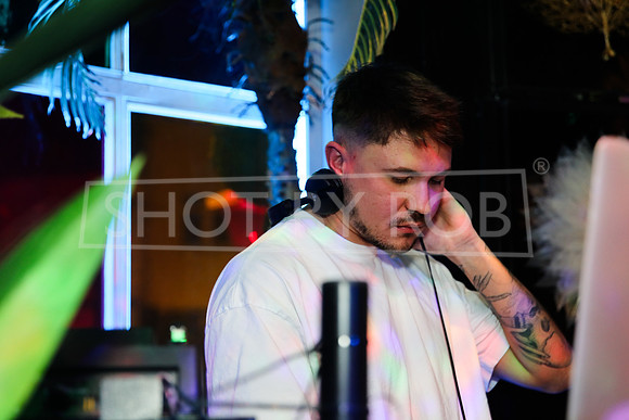 SHOT_BY_ROB-7201