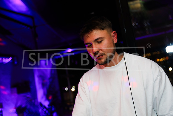SHOT_BY_ROB-7567