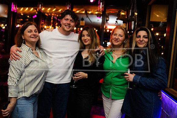 SHOT_BY_ROB-7572