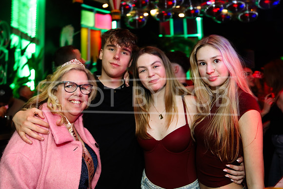 SHOT_BY_ROB-7731