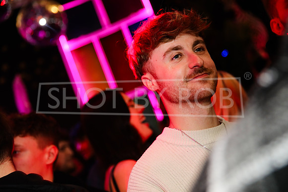 SHOT_BY_ROB-7795