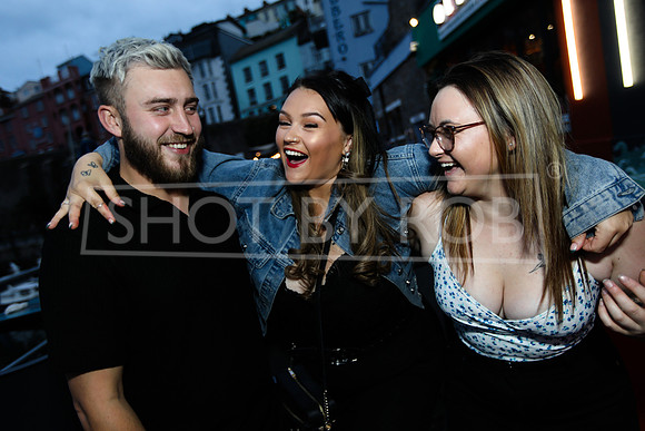 SHOT_BY_ROB-7977