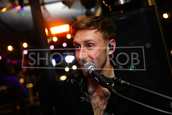 SHOT_BY_ROB-0106