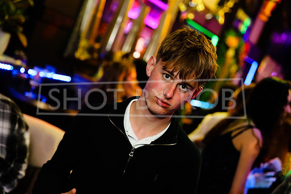 SHOT_BY_ROB-1073