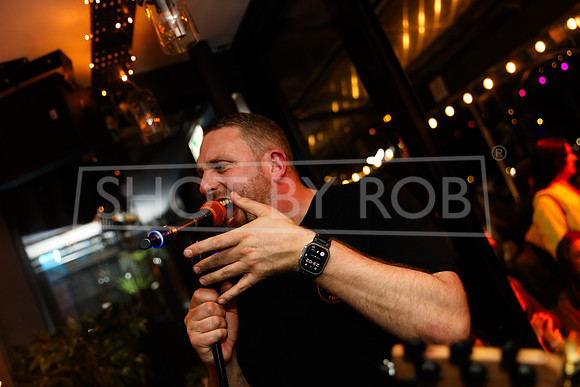 SHOT_BY_ROB-1820
