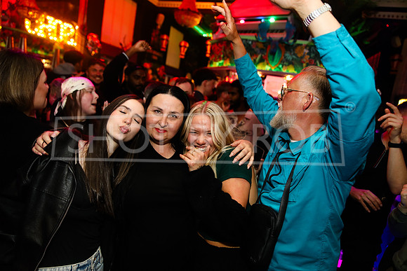 SHOT_BY_ROB-2214