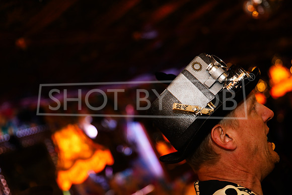 SHOT_BY_ROB-2401