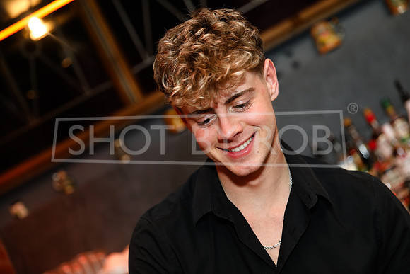 SHOT_BY_ROB-4714