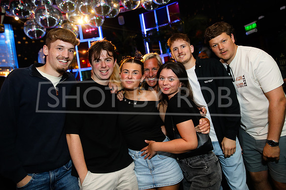 SHOT_BY_ROB-7051