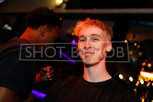 SHOT_BY_ROB-7481