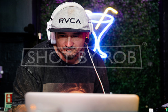 SHOT_BY_ROB-7331