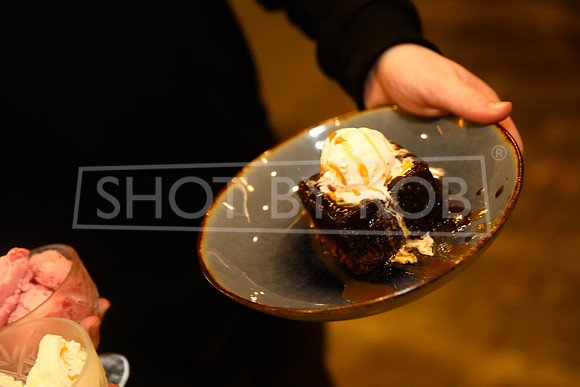 SHOT_BY_ROB-7855