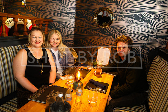 SHOT_BY_ROB-7881