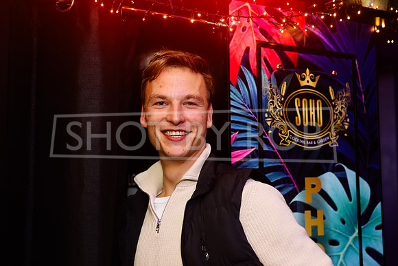 SHOT_BY_ROB-2741