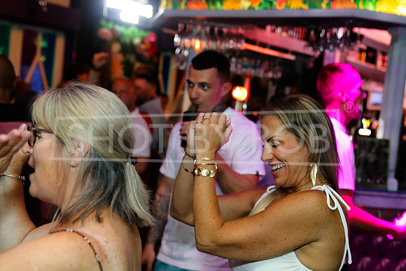 SHOT_BY_ROB-3546