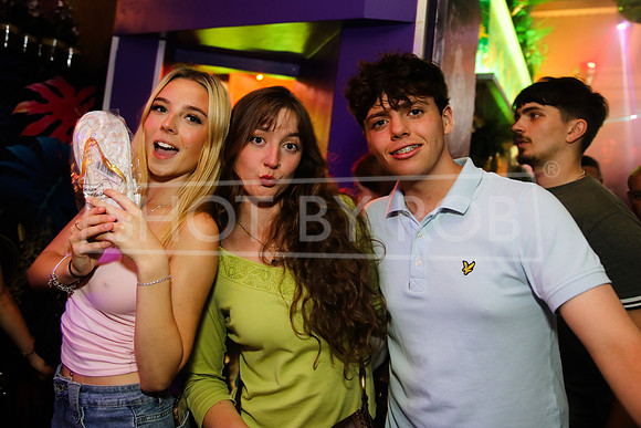 SHOT_BY_ROB-9120