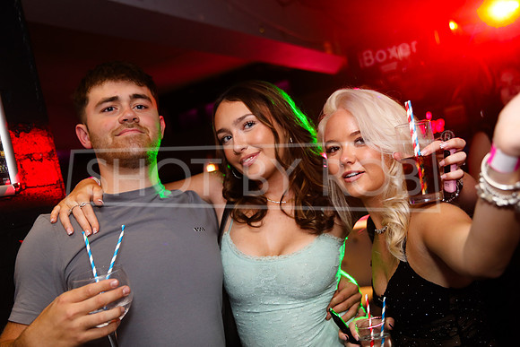 SHOT_BY_ROB-7317