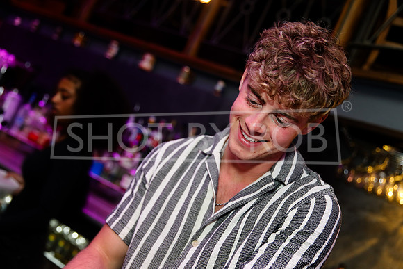 SHOT_BY_ROB-7371