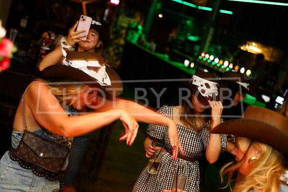 SHOT_BY_ROB-7381