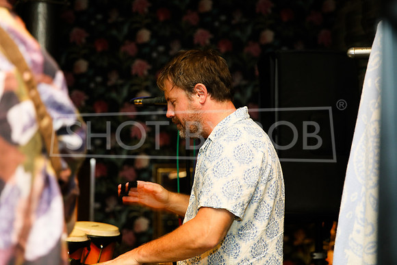 SHOT_BY_ROB-2042