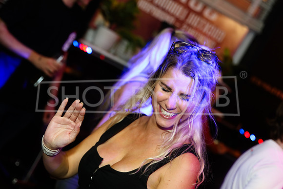SHOT_BY_ROB-2348
