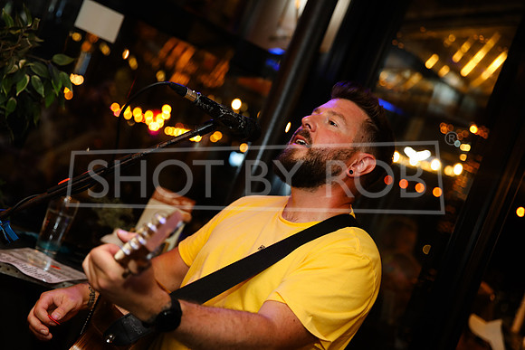 SHOT_BY_ROB-7877