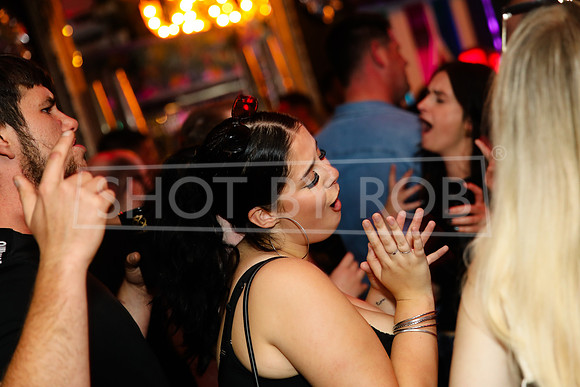 SHOT_BY_ROB-1034