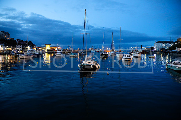SHOT_BY_ROB-2560